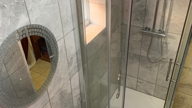 64012b_bathroom-fitter-doncaster-bathroom-fitters-doncaster-bathroom-fitters-near-me-ba